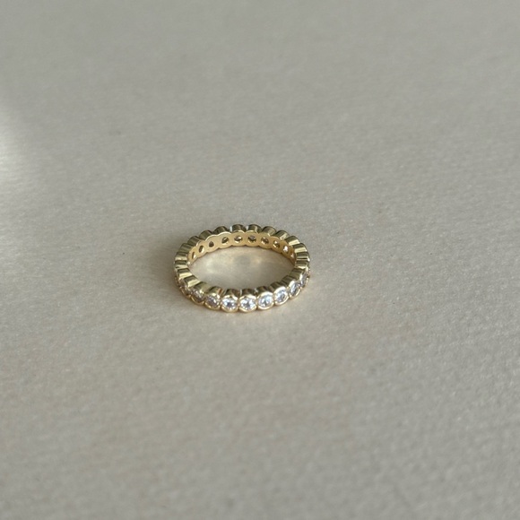 Elegant Gold Diamond Ring N1980 - Picture 3 of 5